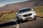 Volvo V90 D4 Cross Country 2017 года (UK)